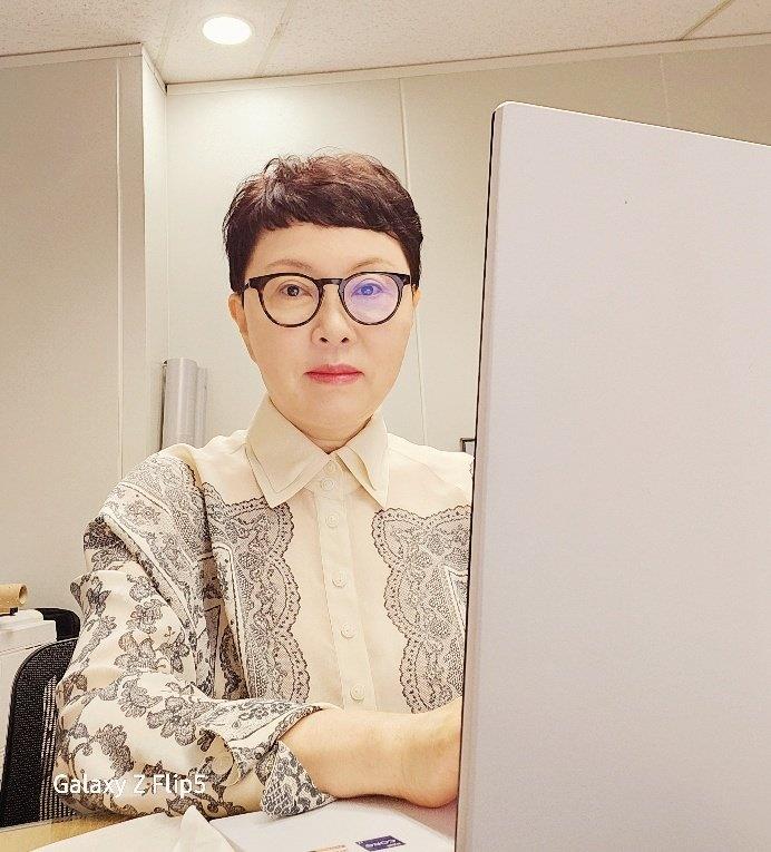 손미경 교수